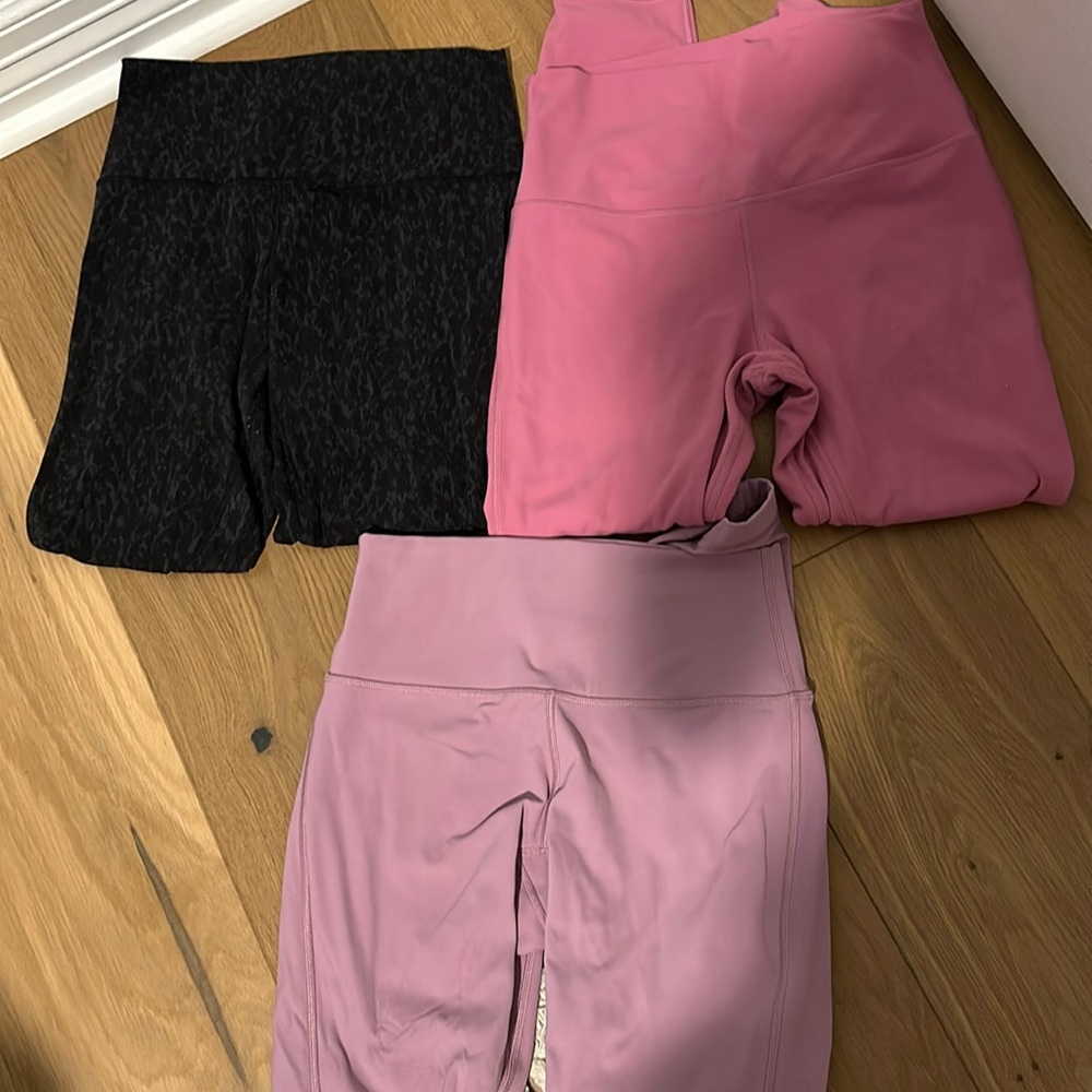 LULULEMON ALOGN LEGGINGS SIZE 6,8,8 25 inch